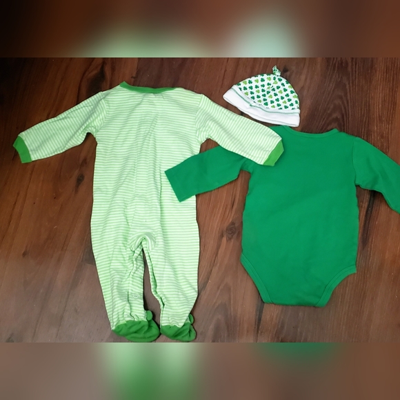 Carter's "Kiss Me" Irish Theme Baby Bundle - Picture 2 of 9